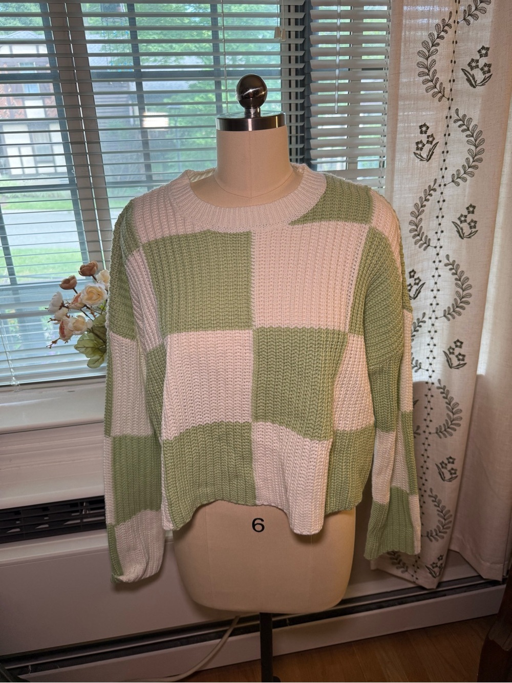 Moon and Madison Cream & Light Green Checker Knit Sweater - Women